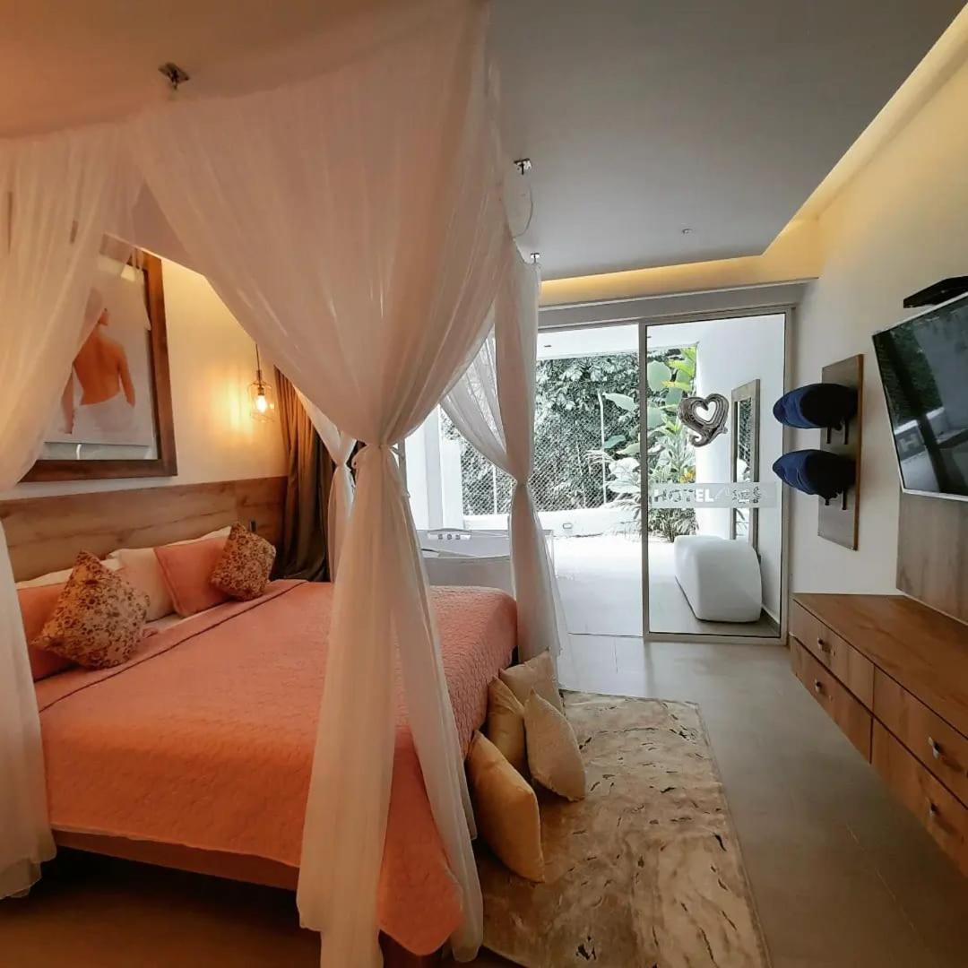 Hotel Monte Bello Doradal Exterior photo