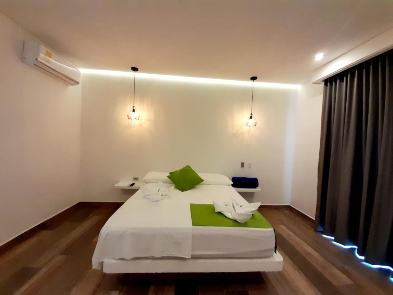 Hotel Monte Bello Doradal Exterior photo