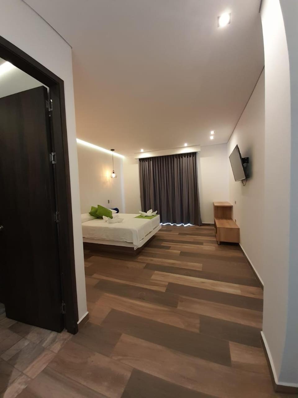Hotel Monte Bello Doradal Exterior photo
