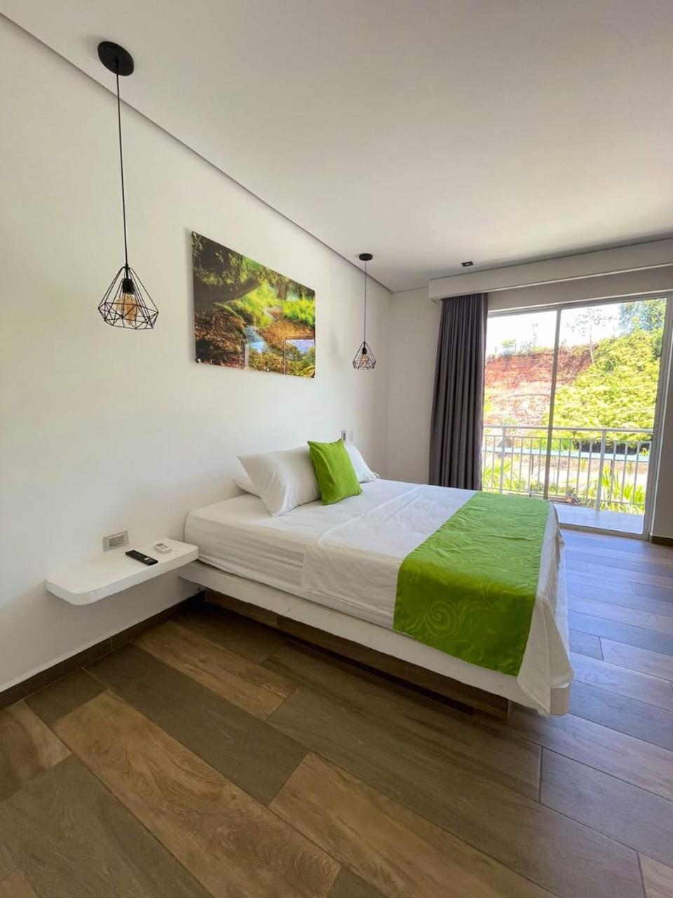 Hotel Monte Bello Doradal Exterior photo